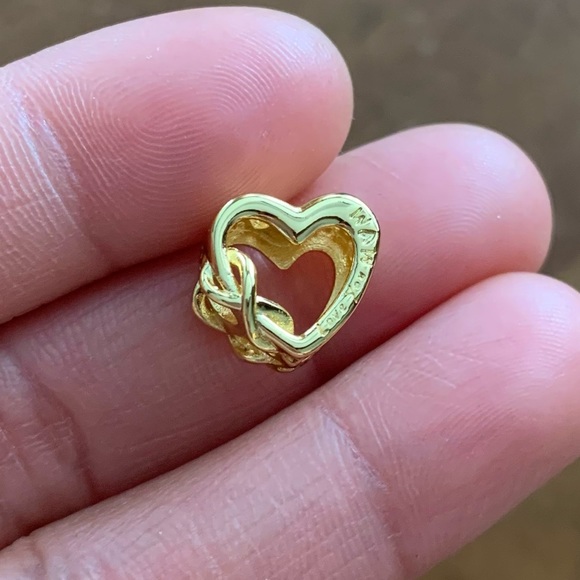 NWOT Gold Tone Love You Mom Infinity Heart Charm - Picture 2 of 10